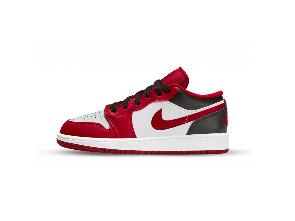 Jordan 1 Low Bulls (GS)