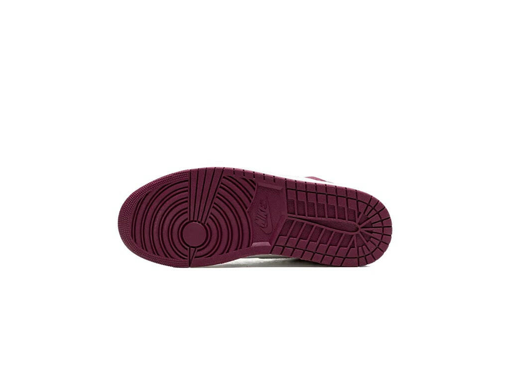Jordan 1 Retro High OG Bordeaux