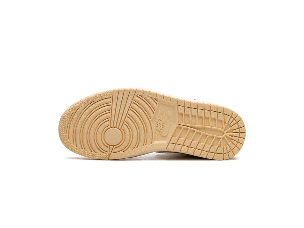 Jordan 1 Mid SE Pale Vanilla Metallic Gold (W)