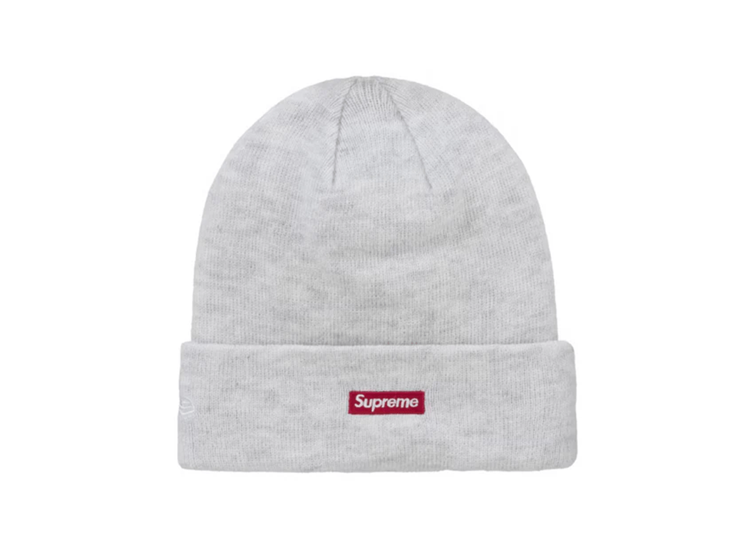 Supreme New Era S Logo Beanie (FW24) Heather Grey – boční pohled | Purekickz
