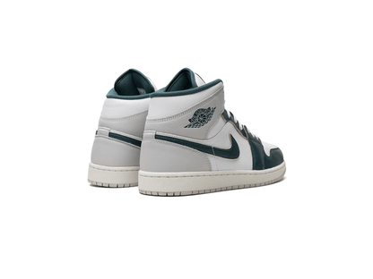 Jordan 1 Mid SE Oxidized Green