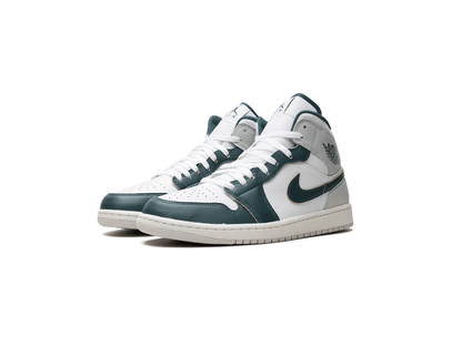 Jordan 1 Mid SE Oxidized Green