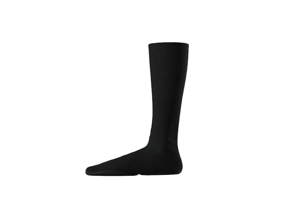 Yeezy Pod Black