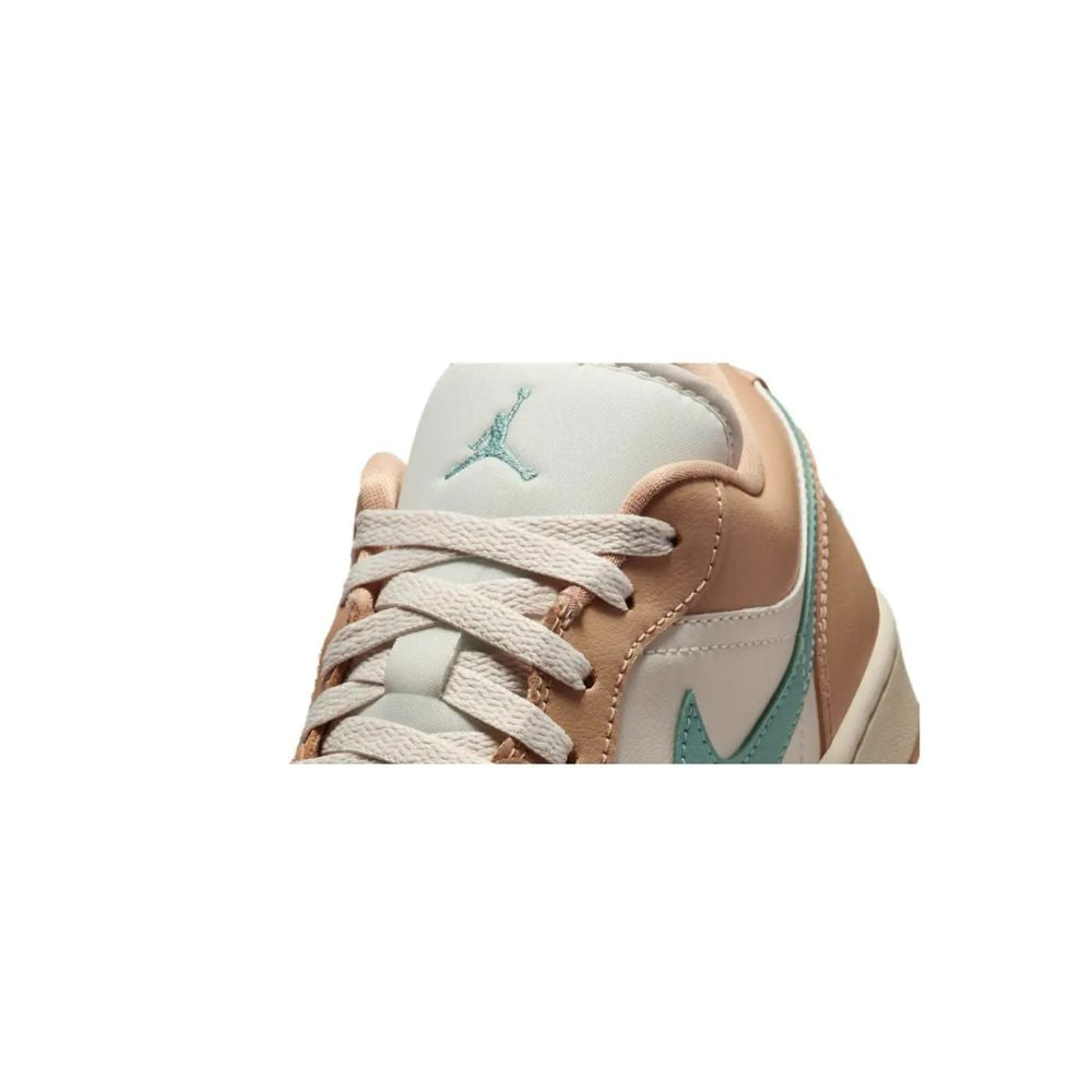 Air Jordan 1 Low Light Orewood Brown Hemp – detail | Purekickz
