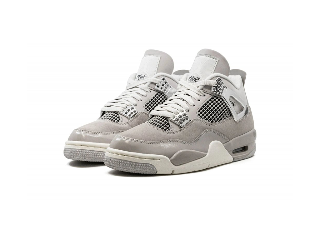 Air Jordan 4 Retro Frozen Moments