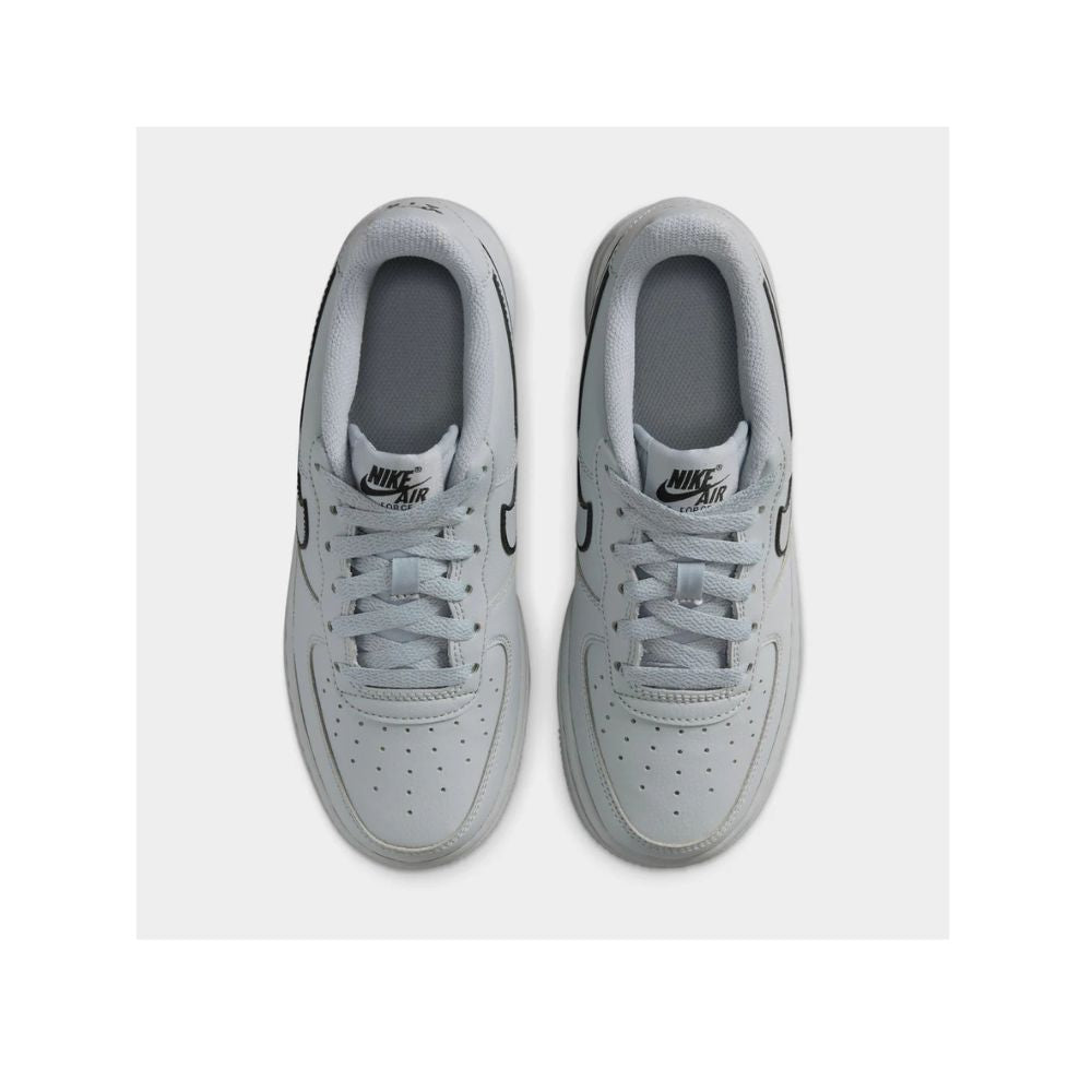 Nike Air Force 1 Light Smoke Grey Black (GS) – zadní pohled | Purekickz