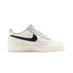 Nike Air Force 1 Low Essential+ Phantom Black (GS) – boční pohled | Purekickz
