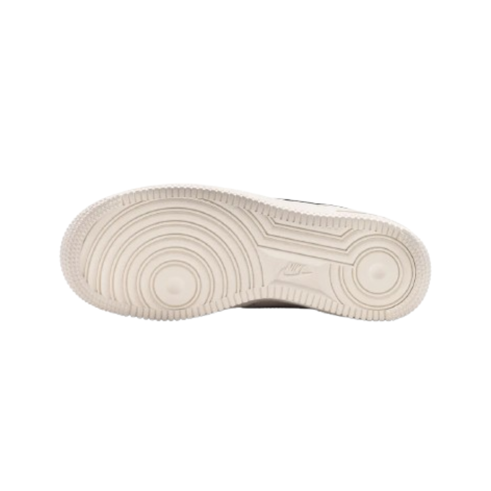 Nike Air Force 1 Low Essential+ Phantom Black (GS) – detail | Purekickz