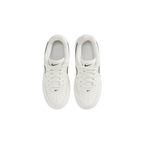 Nike Air Force 1 Low Light Orewood Brown (GS) – zadní pohled | Purekickz