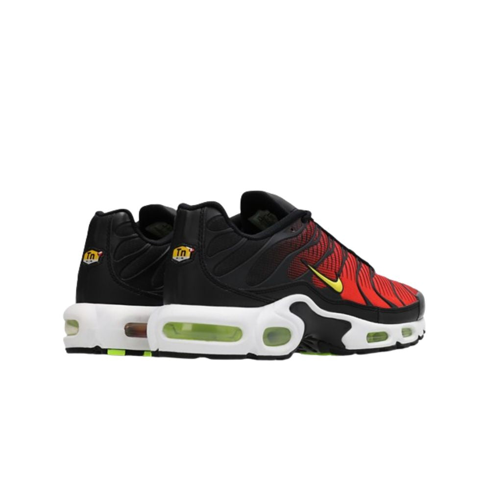Nike Air Max Plus Light Crimson – pohled shora | Purekickz