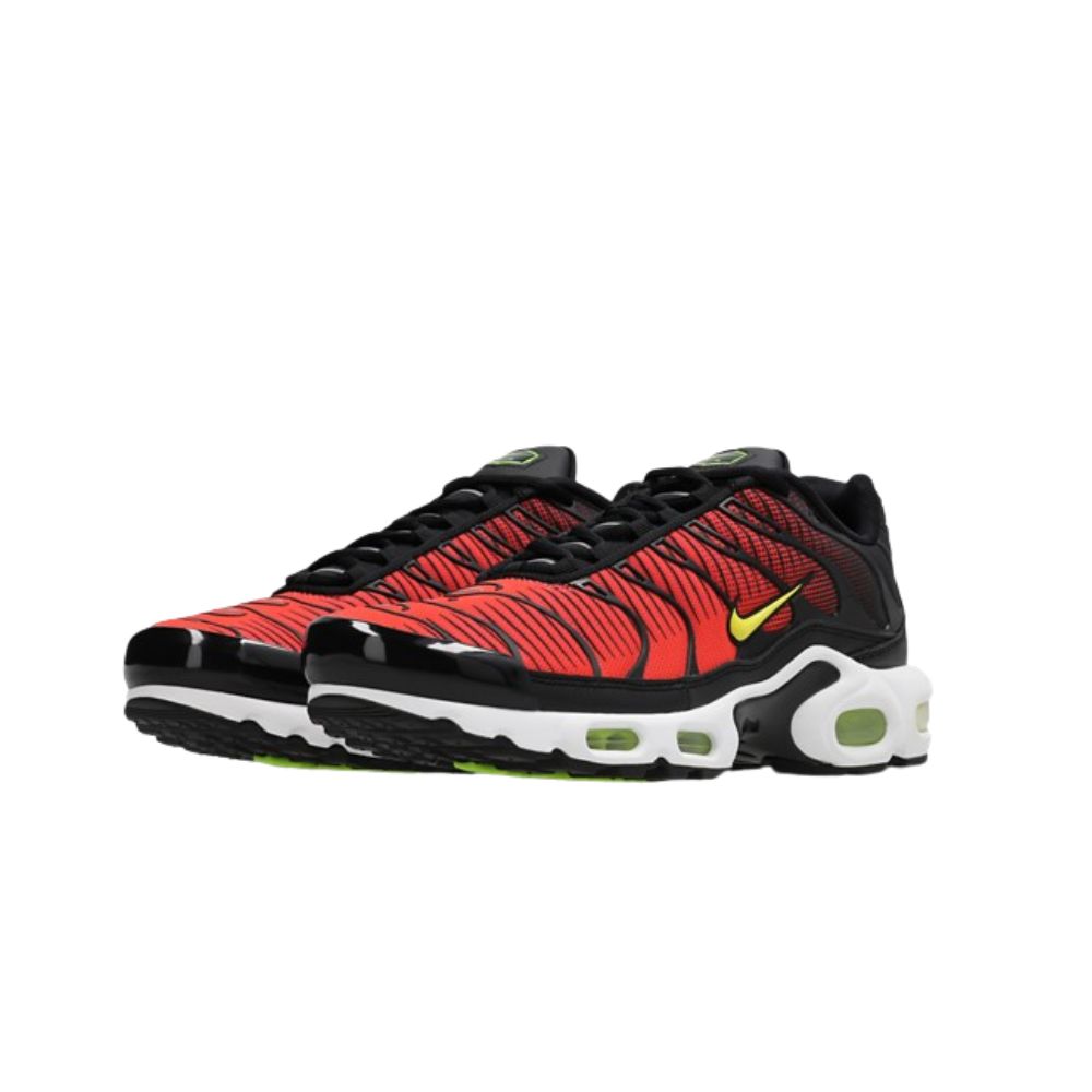 Nike Air Max Plus Light Crimson – boční pohled | Purekickz