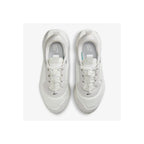 Nike Motiva SP Summit White Anthracite – zadní pohled | Purekickz