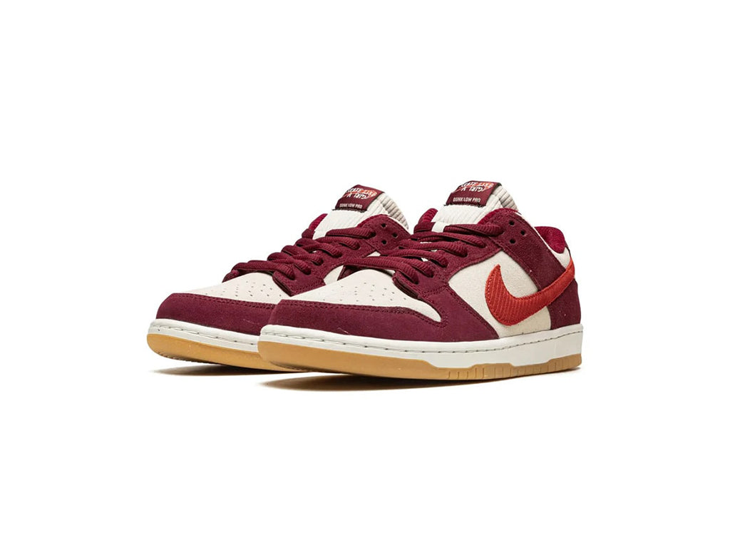 Nike SB Dunk Low Skate Like a Girl