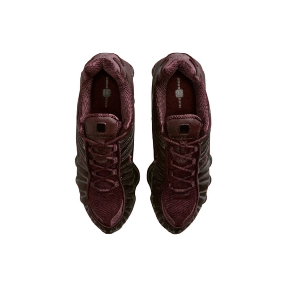 Nike Shox TL SE Burgundy Crush – zadní pohled | Purekickz