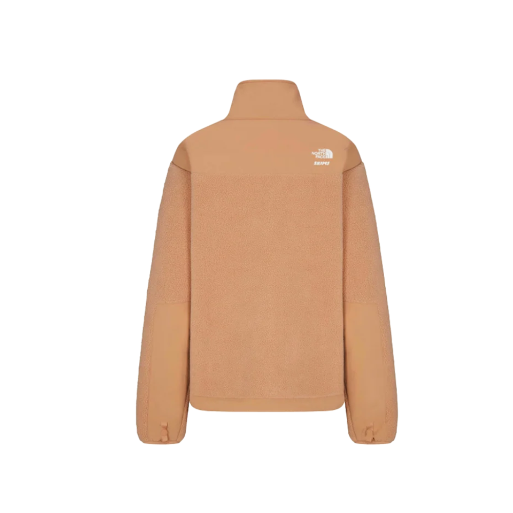 SKIMS x TNF 1995 Retro Denali Fleece Jacket Ochre – boční pohled | Purekickz