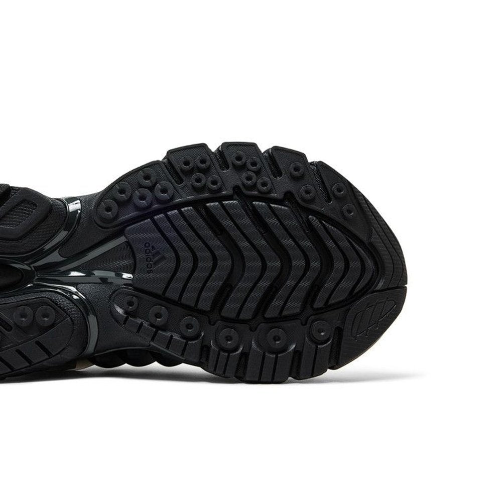 adidas Adistar Jellyfish Pharrell Williams Triple Black – pohled shora | Purekickz