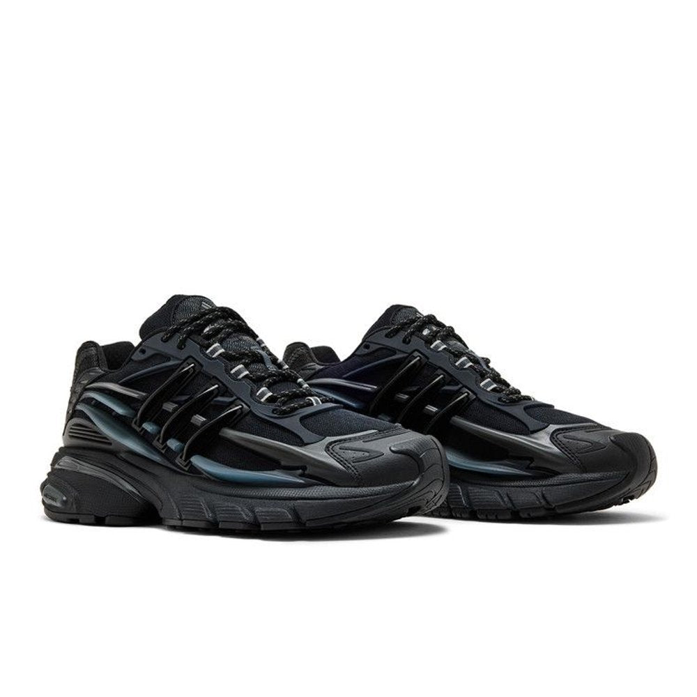 adidas Adistar Jellyfish Pharrell Williams Triple Black – lifestyle foto | Purekickz