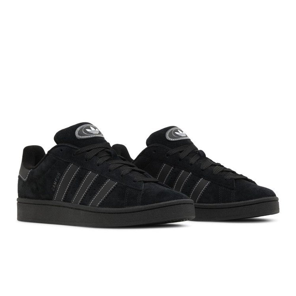 Adidas Campus 00s Core Black White – lifestyle foto | Purekickz