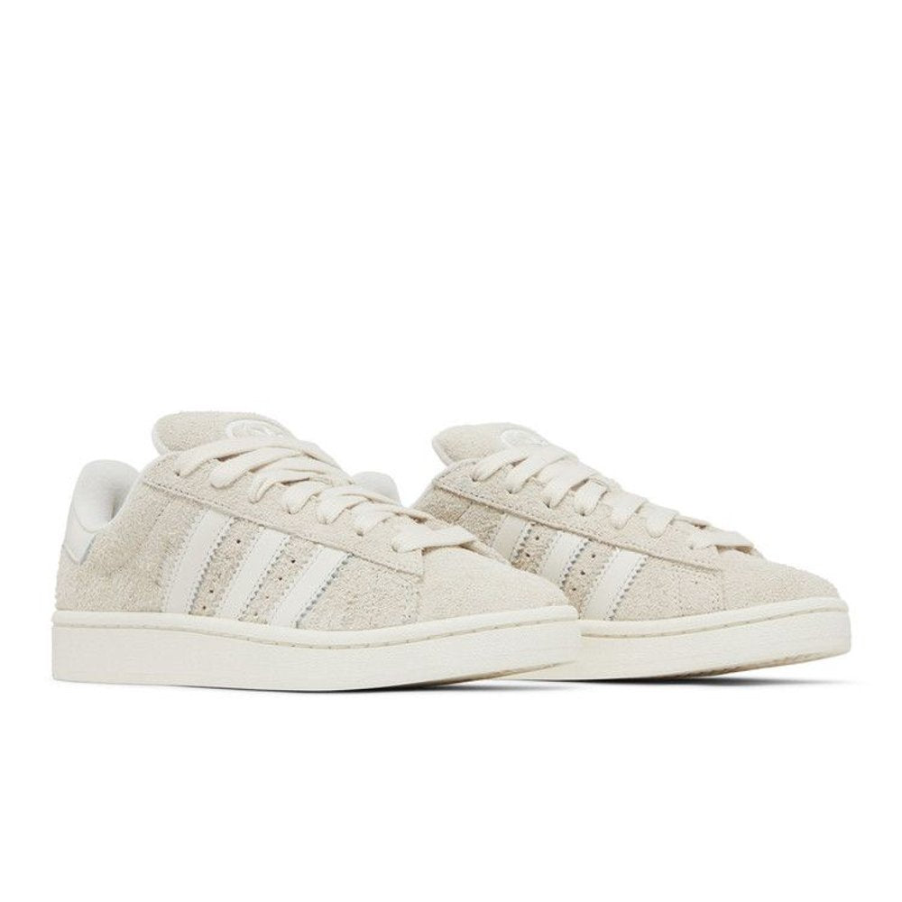 Adidas Campus 00s Light Grey White – lifestyle foto | Purekickz