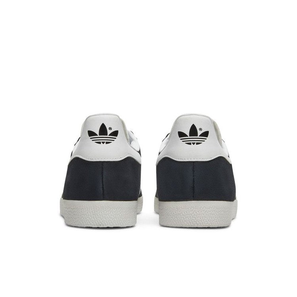 adidas Gazelle Core Black Cloud White Gold – podrážka | Purekickz