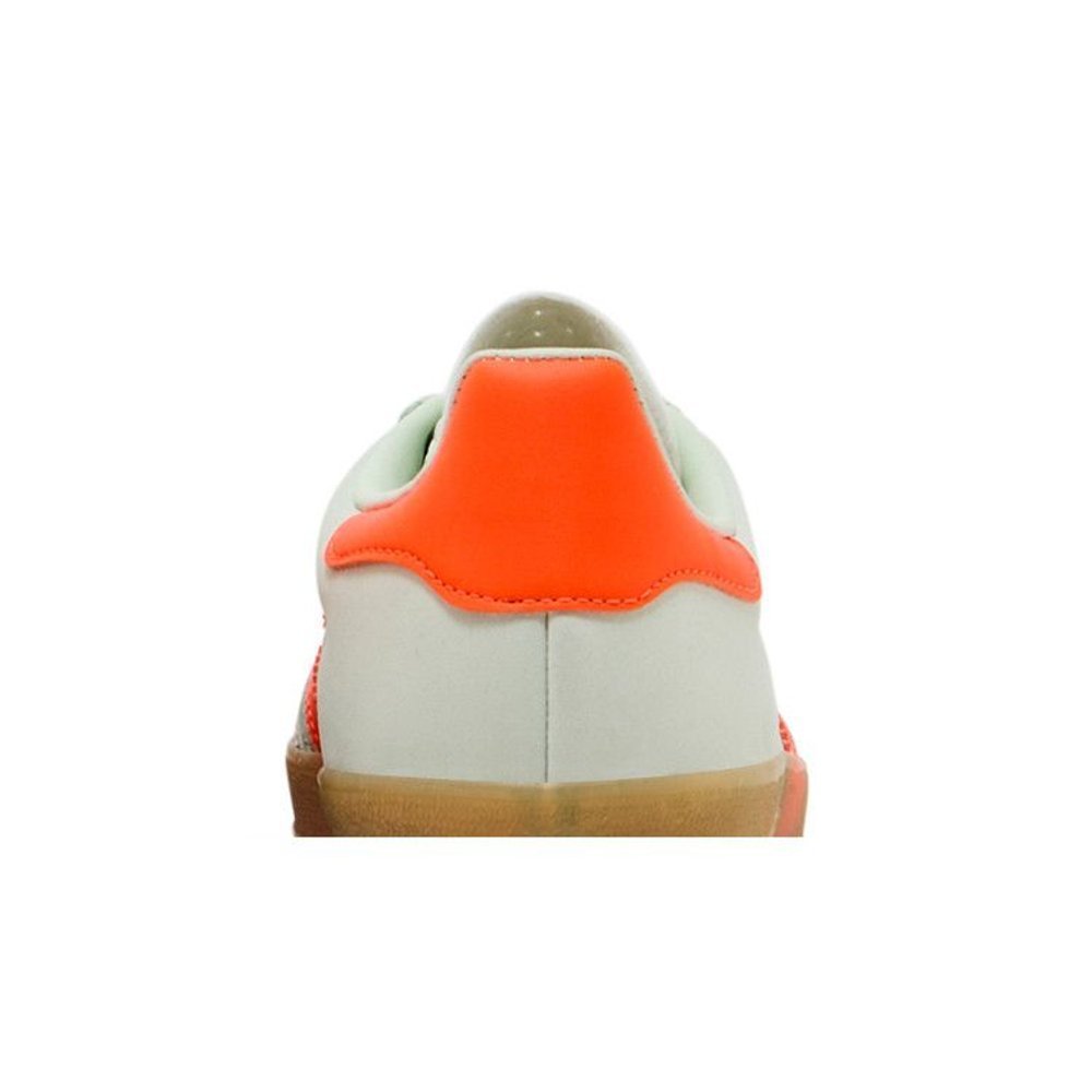 adidas Gazelle Indoor Linen Green Solar Orange (W) – detail materiálu | Purekickz