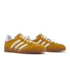 Adidas Gazelle Indoor Orange Peel White (W) – lifestyle foto | Purekickz