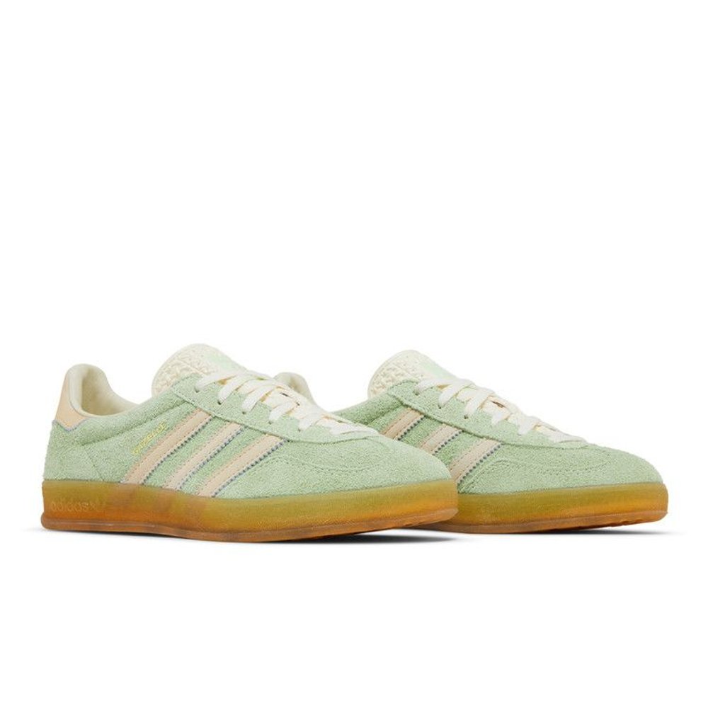 adidas Gazelle Indoor Semi Green Spark (Women's) – lifestyle foto | Purekickz