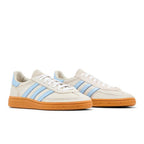 Adidas Handball Spezial W Alumina Clear Sky – lifestyle foto | Purekickz