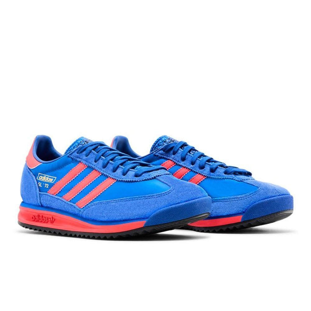 adidas SL72 Blue Bright Red – lifestyle foto | Purekickz