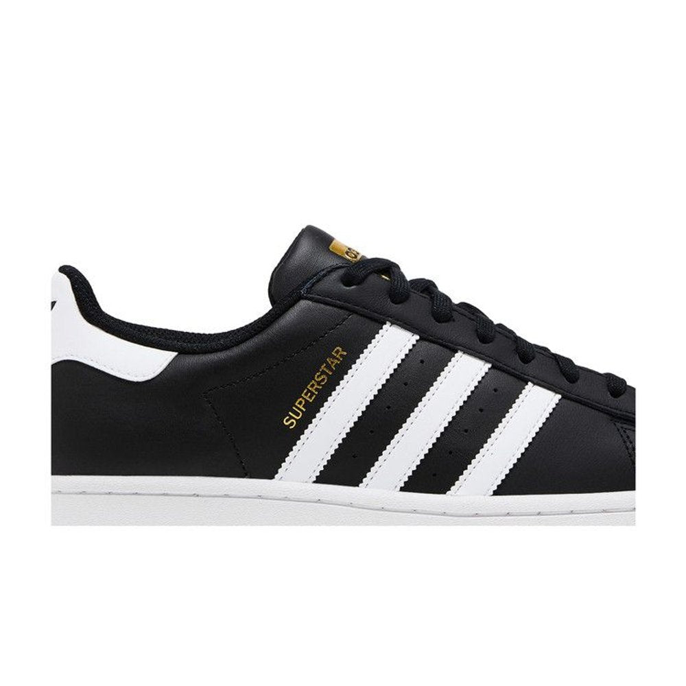 adidas Superstar Core Black Cloud White – detail | Purekickz