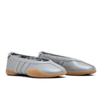 adidas Taekwondo Mei Ballet Silver Metallic Gum (W) – lifestyle foto | Purekickz