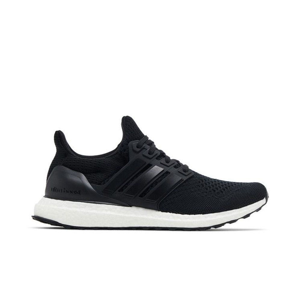 adidas Ultra Boost 1.0 Core Black Cloud White (W) – boční pohled | Purekickz