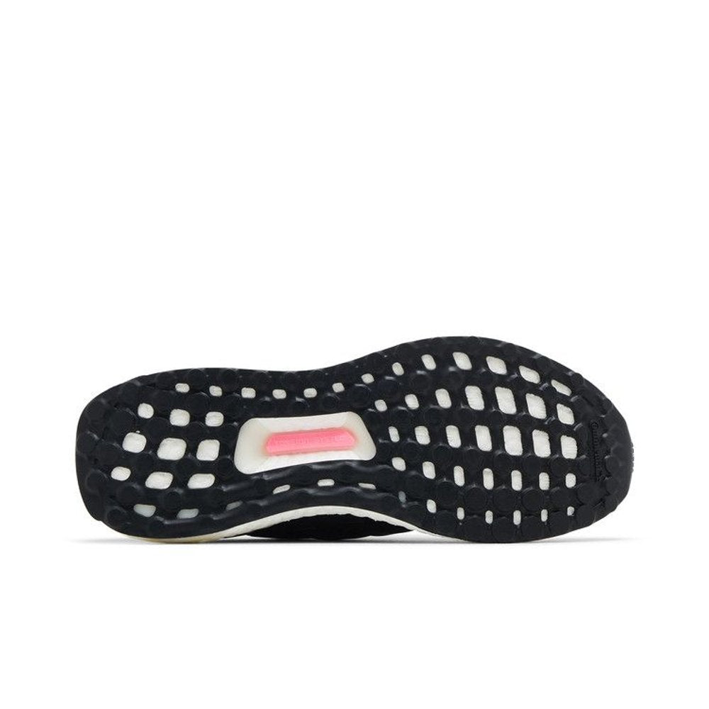 adidas Ultra Boost 1.0 Core Black Cloud White (W) – zadní pohled | Purekickz