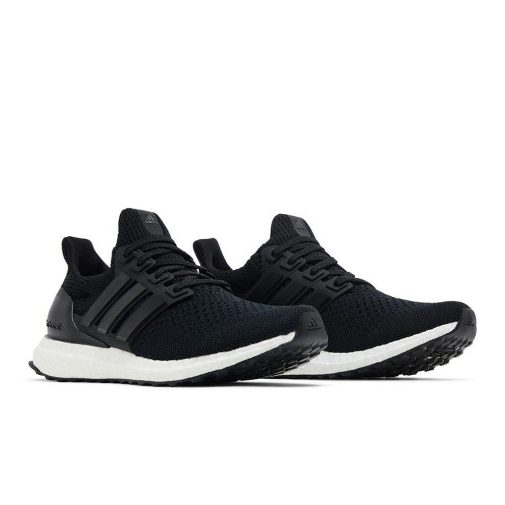 adidas Ultra Boost 1.0 Core Black Cloud White (W) – lifestyle foto | Purekickz