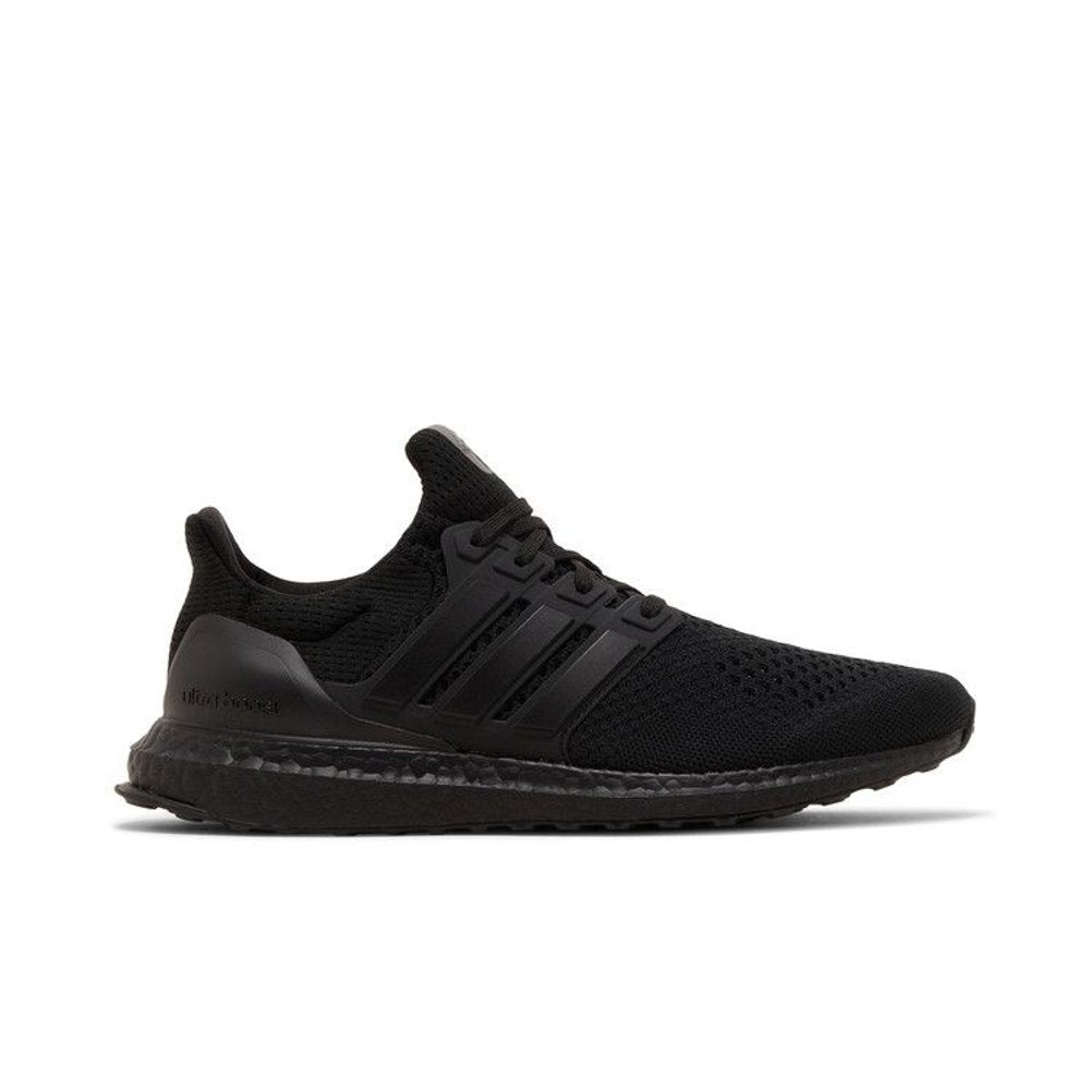 adidas Ultra Boost 1.0 DNA Triple Black – boční pohled | Purekickz