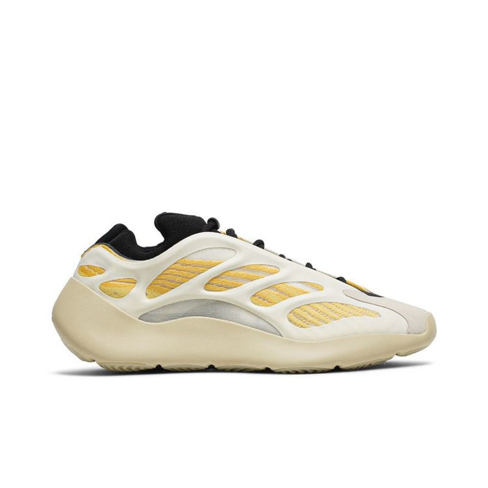 adidas Yeezy 700 V3 safran Homme – boční pohled | Purekickz