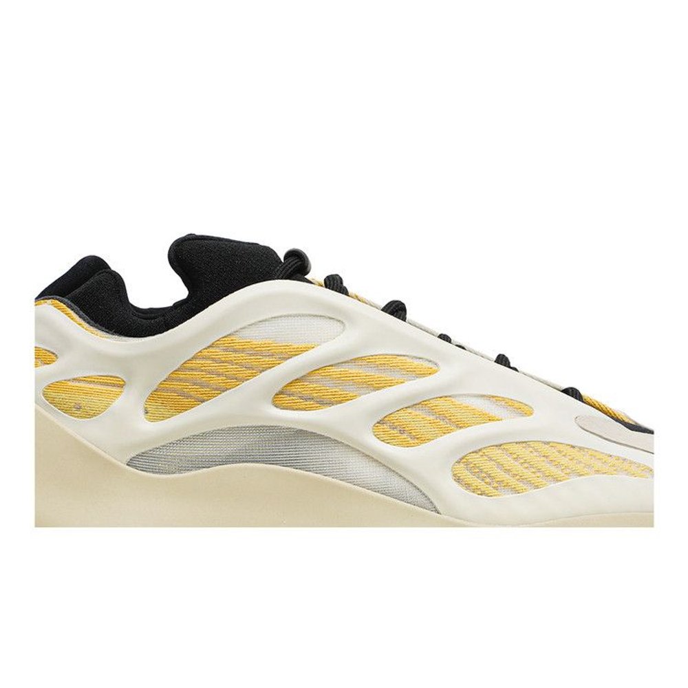 adidas Yeezy 700 V3 safran Homme – detail | Purekickz