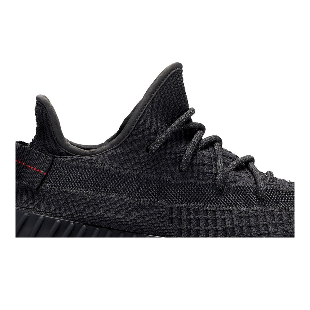 adidas Yeezy Boost 350 V2 Black (Non-Reflective) – boční pohled | Purekickz