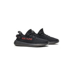 adidas Yeezy Boost 350 V2 Black Red – lifestyle foto | Purekickz