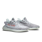 adidas Yeezy Boost 350 V2 Blue Tint – lifestyle foto | Purekickz