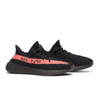 Adidas Yeezy Boost 350 V2 Core Black Red – lifestyle foto | Purekickz