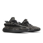 adidas Yeezy Boost 350 V2 MX Dark Salt – lifestyle foto | Purekickz