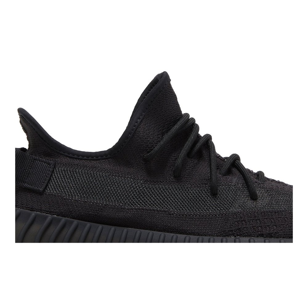 Adidas Yeezy Boost 350 V2 Onyx – boční pohled | Purekickz