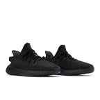 Adidas Yeezy Boost 350 V2 Onyx – lifestyle foto | Purekickz