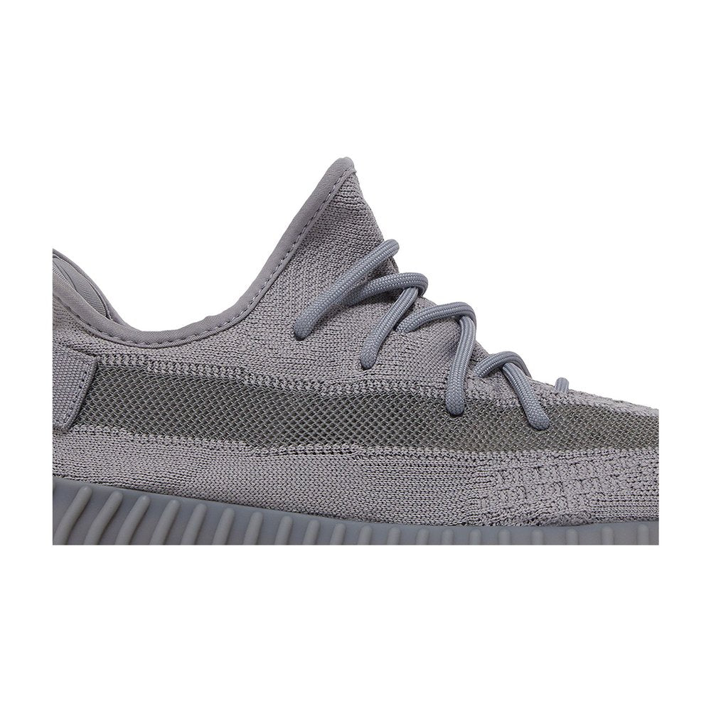 Adidas Yeezy Boost 350 V2 Steel Grey – boční pohled | Purekickz