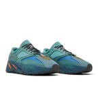 adidas Yeezy Boost 700 Faded Azure – lifestyle foto | Purekickz