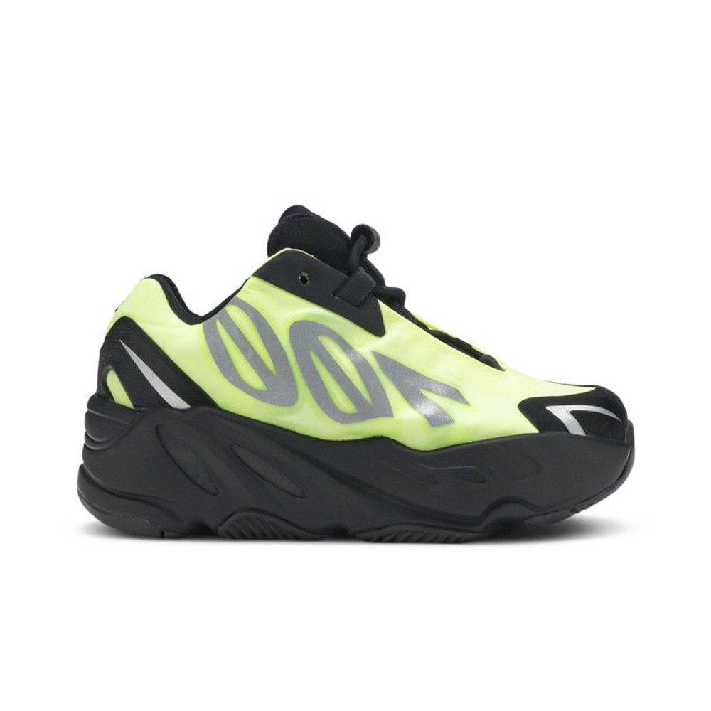 Adidas Yeezy Boost 700 MNVN Infants – boční pohled | Purekickz
