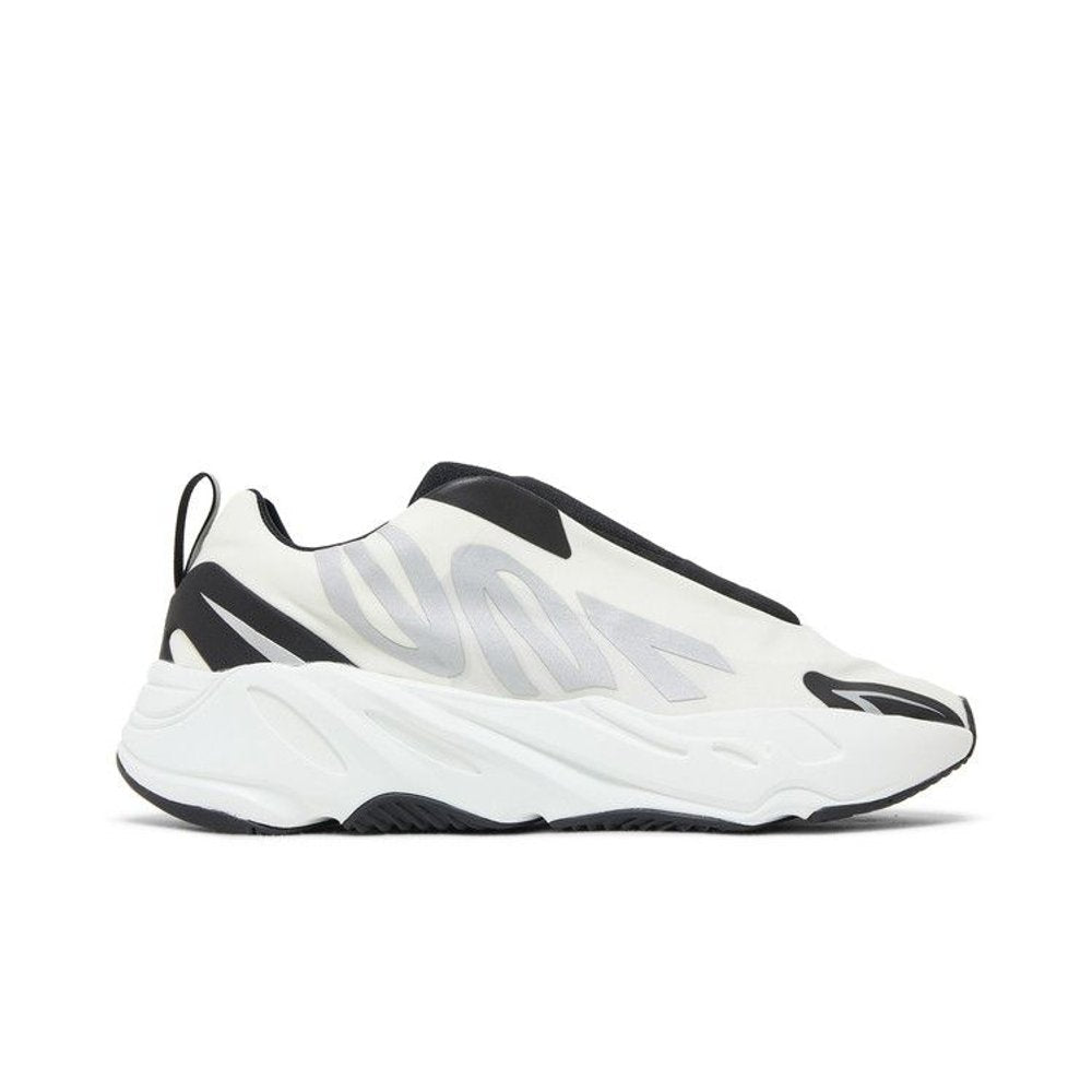 adidas Yeezy Boost 700 MNVN Laceless Analog – boční pohled | Purekickz
