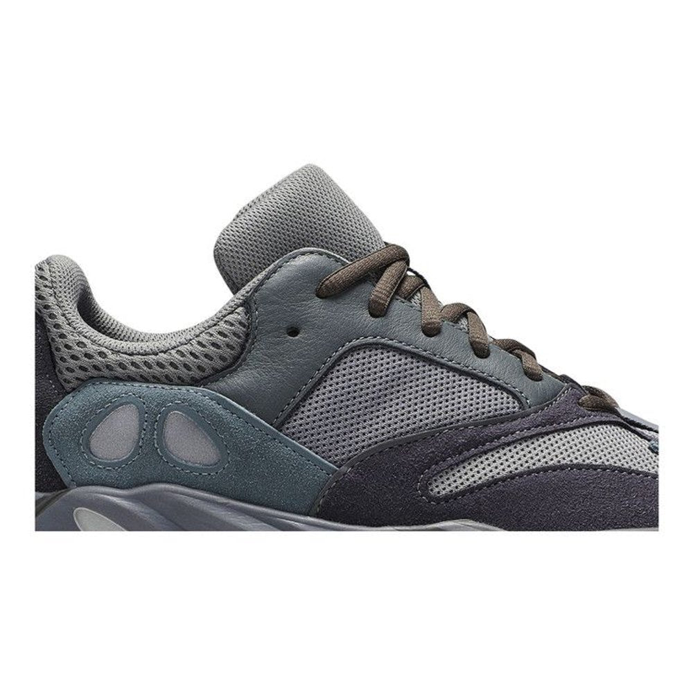 adidas Yeezy Boost 700 Teal Blue – detail | Purekickz