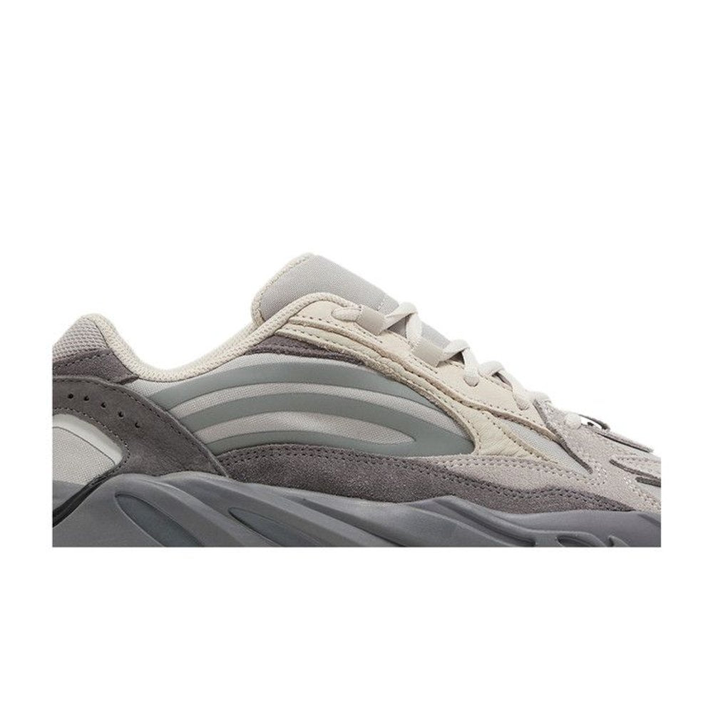 adidas Yeezy Boost 700 V2 Tephra – detail | Purekickz